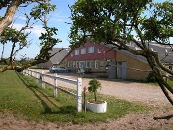 VESTJYSK RIDECENTER