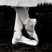 INTERNATIONAL DANCE ACADEMY Lorena Walker